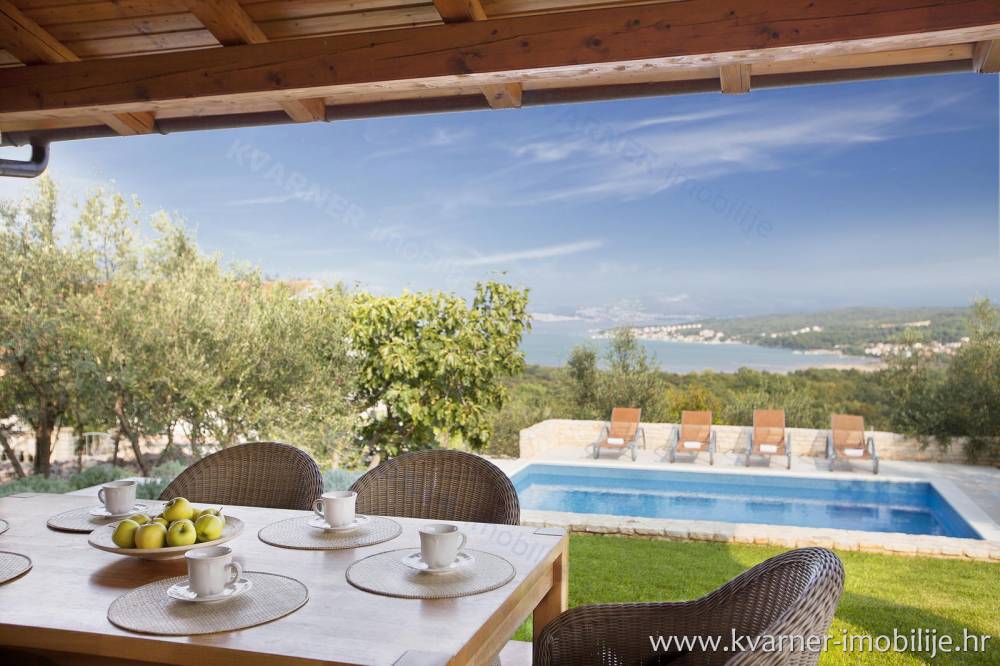 RUSTICAL LOVELY VILA WITH PANORAMIC VIEW!! Luxuriously furnished villa with swimming pool and panoramic sea view!