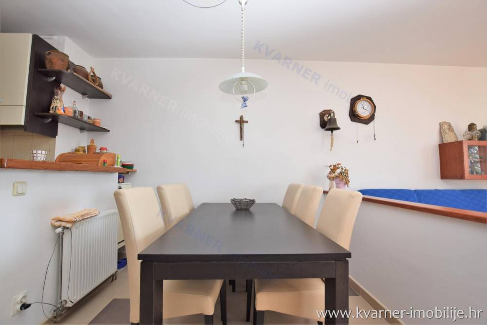 APARTMENT IN NJIVICE - 200 METERS FROM THE BEACH - SEA VIEW!