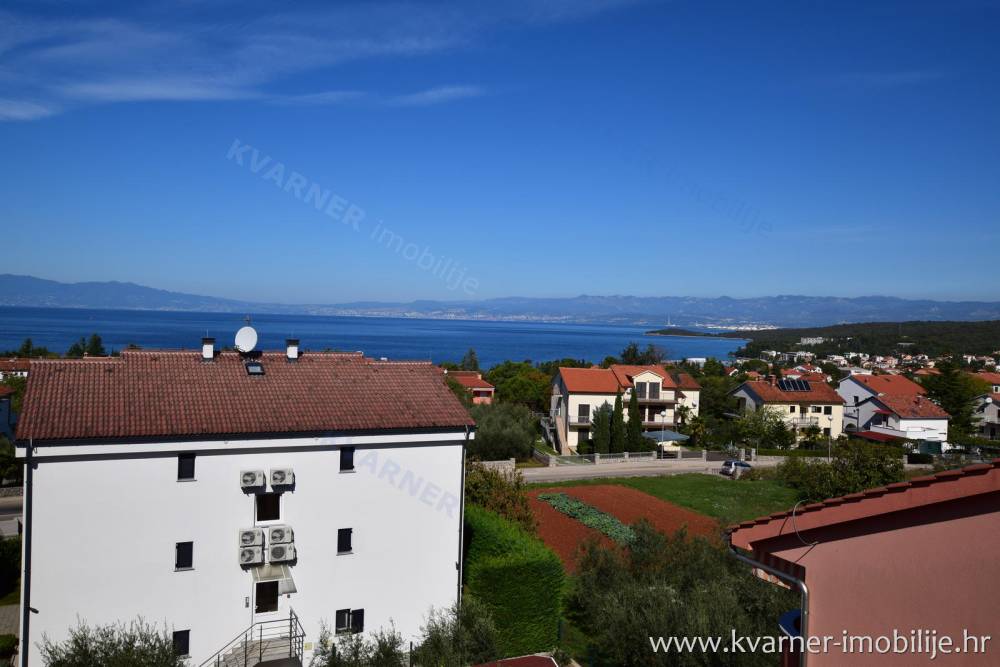 MALINSKA - Opportunity! Apartment with a beautiful sea view!
