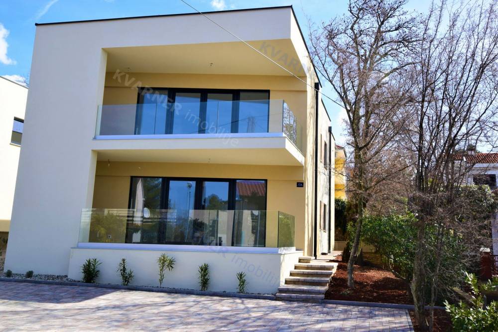 Neue exklusive Wohnung, Njivice, 300 m vom Strand entfernt | Kvarner imobilije