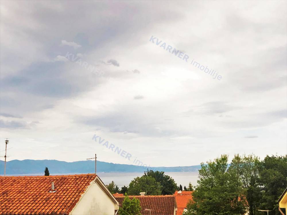 OPPORTUNITY! Apartment in Malinska with sea view