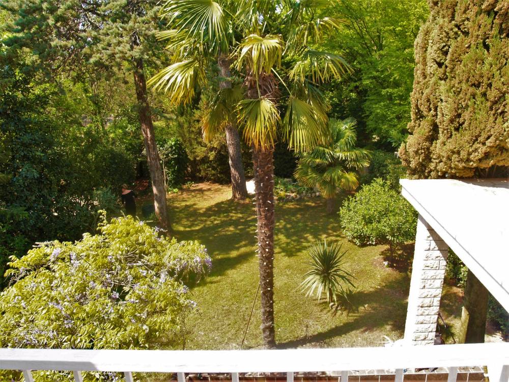 Oasis of privacy in Njivice! Semi-detached house in Njivice with beautiful garden !! | Kvarner imobilije