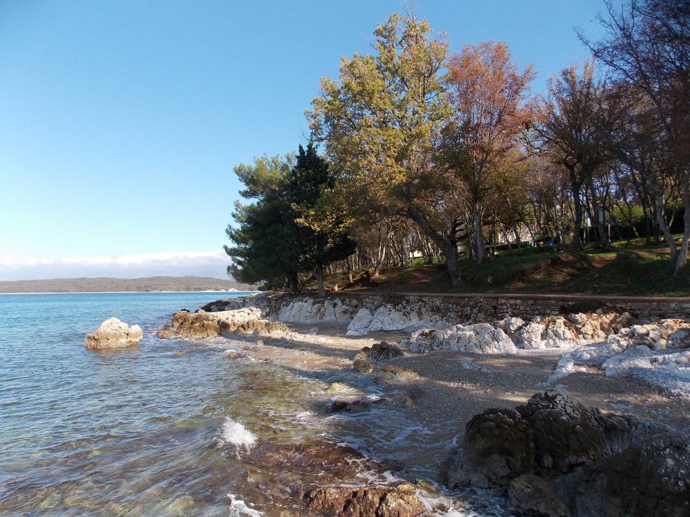 OPPORTUNITY! Detached house in Njivice with 2 apartments, sea view | Kvarner imobilije