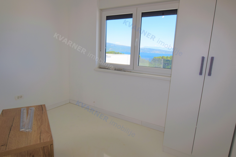 Luxury apartments with pool and panoramic sea views in a great location