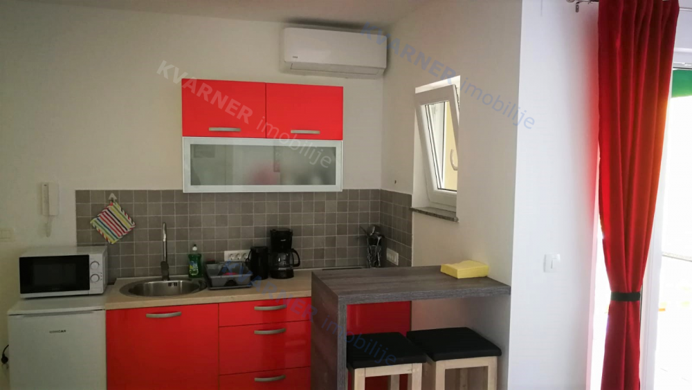 SUPER OPPORTUNITY !! Furnished apartment, new building in Malinska only 109.000 € !!