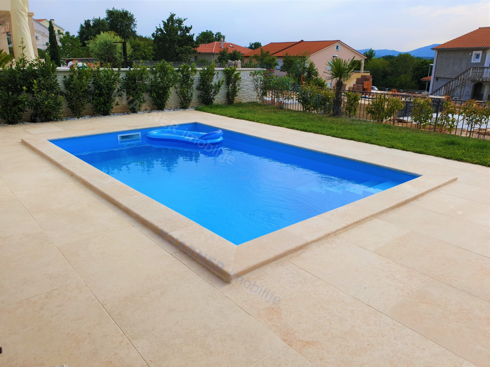 Wunderschön eingerichtetes Haus mit Pool und Meerblick!! - Malinska