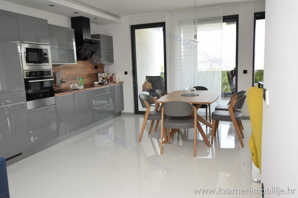 EXCLUSIVE!! 100 M FROM THE BEACH!! Luxury furnished new apartment with big terrace and panoramic sea view!!