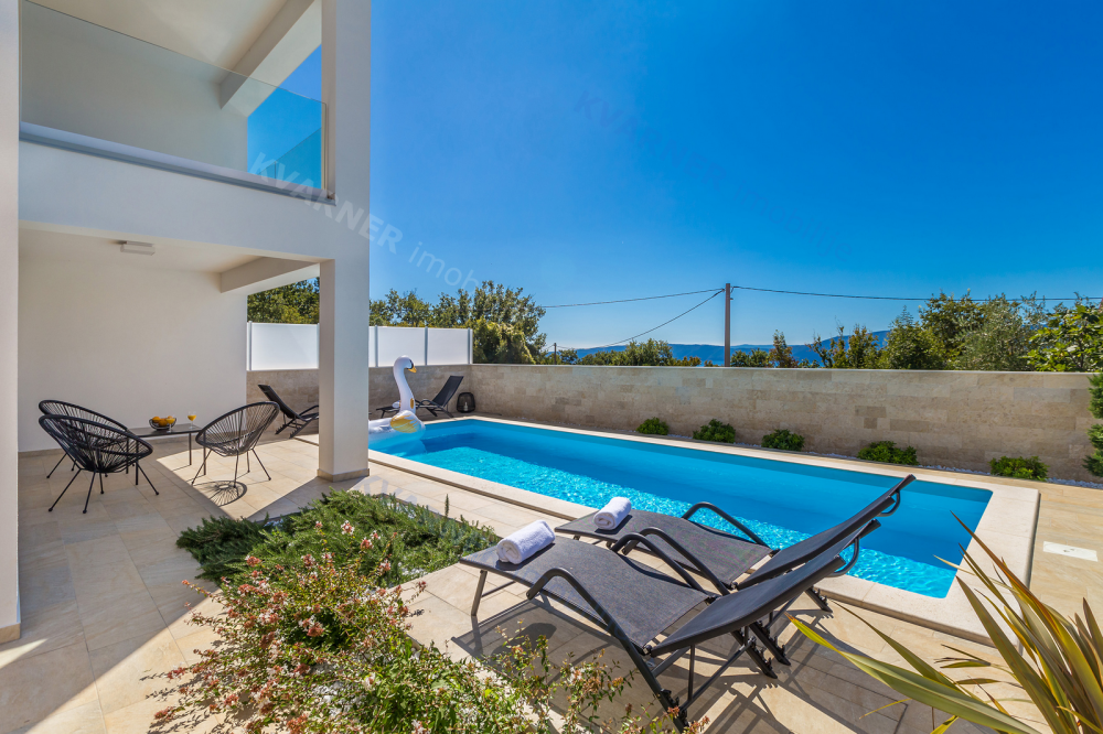 The island of Krk - two luxuriously equipped houses with swimming pools and sea view!