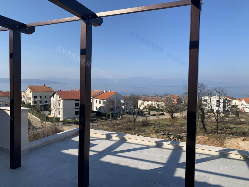 Njivice - New semi-detached house with a beautiful sea view!