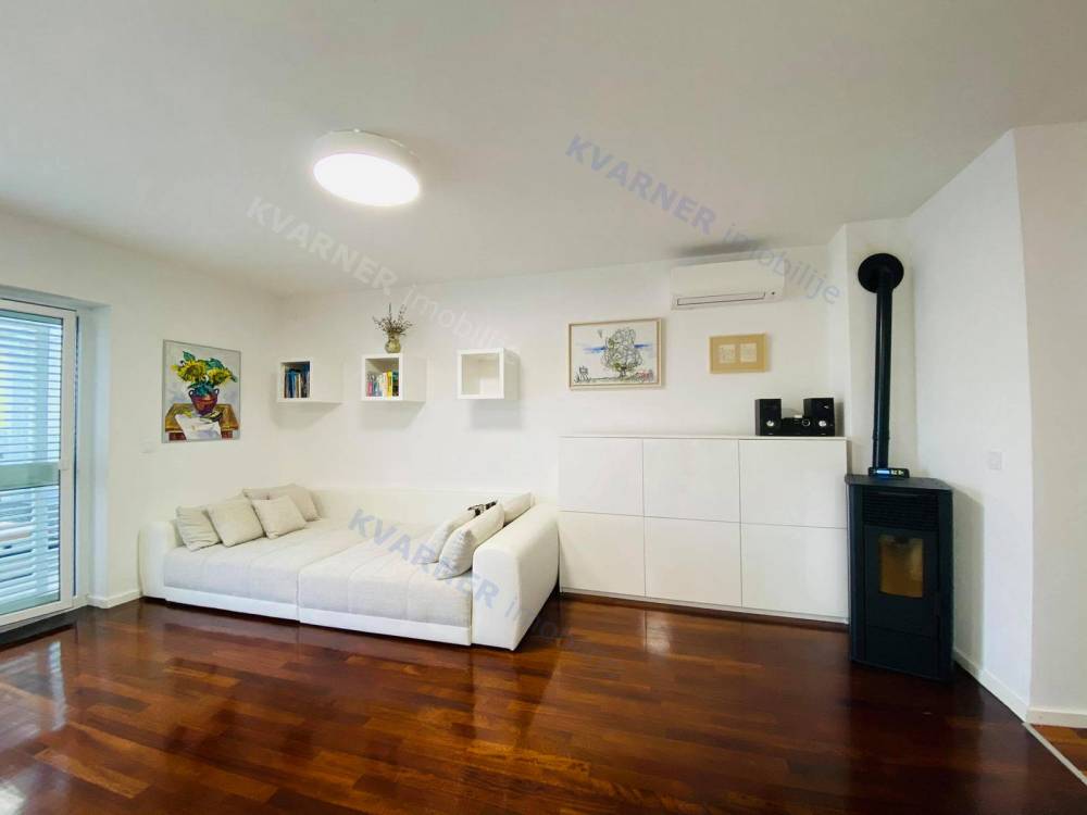 Beautifully decorated and equipped apartment with two bedrooms, garden of 111m2 - near the beach!