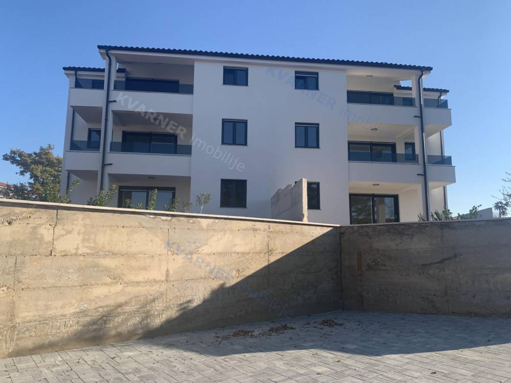 Malinska! Two apartments with garden and sea view