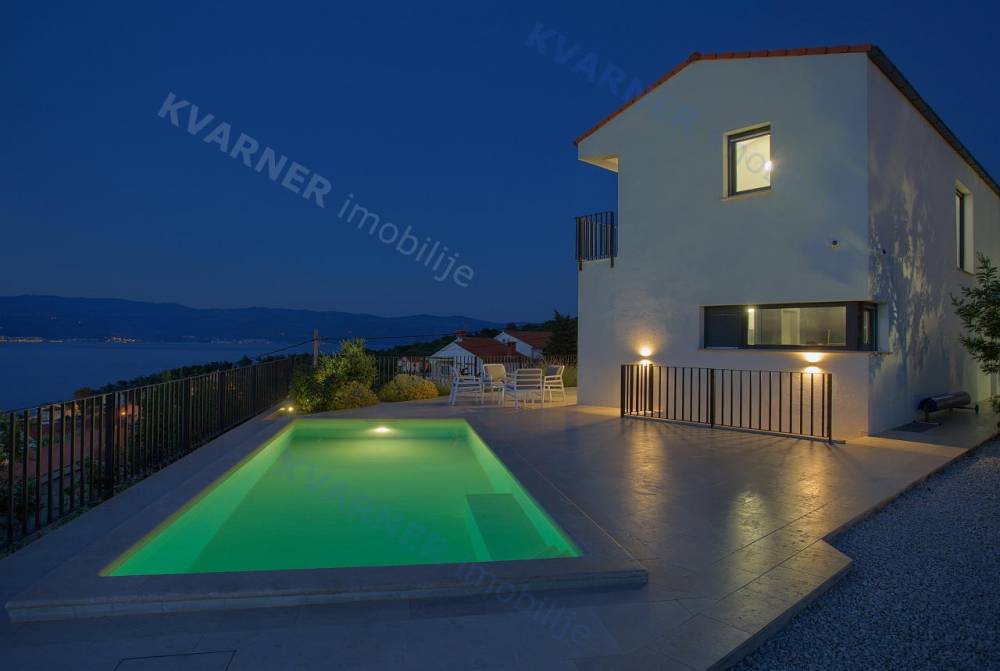 Ein unglaublich faszinierendes Haus in Vrbnik mit Pool und Panoramablick auf das Meer!