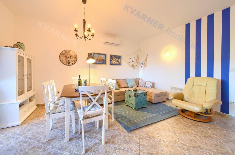 Šilo - Charming Apartment, only 50m from the Sea with a View!