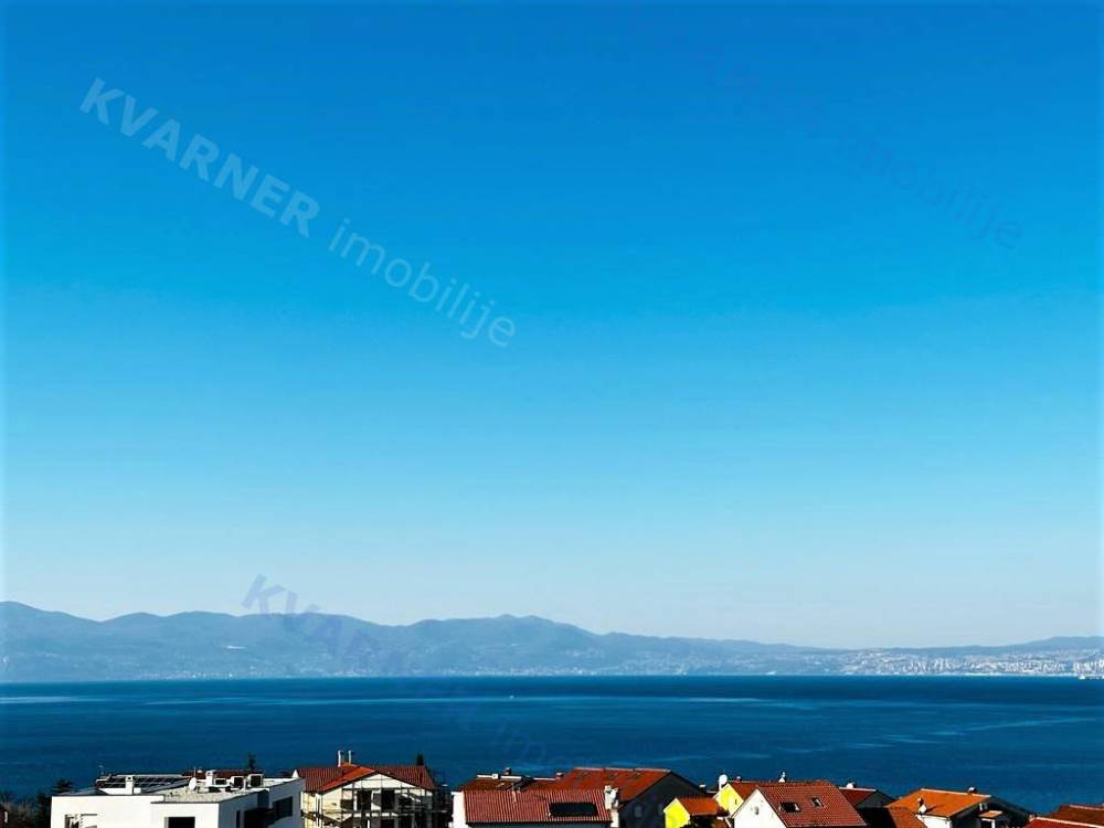 Njivice - Nov apartma s panoramskim pogledom na morje!