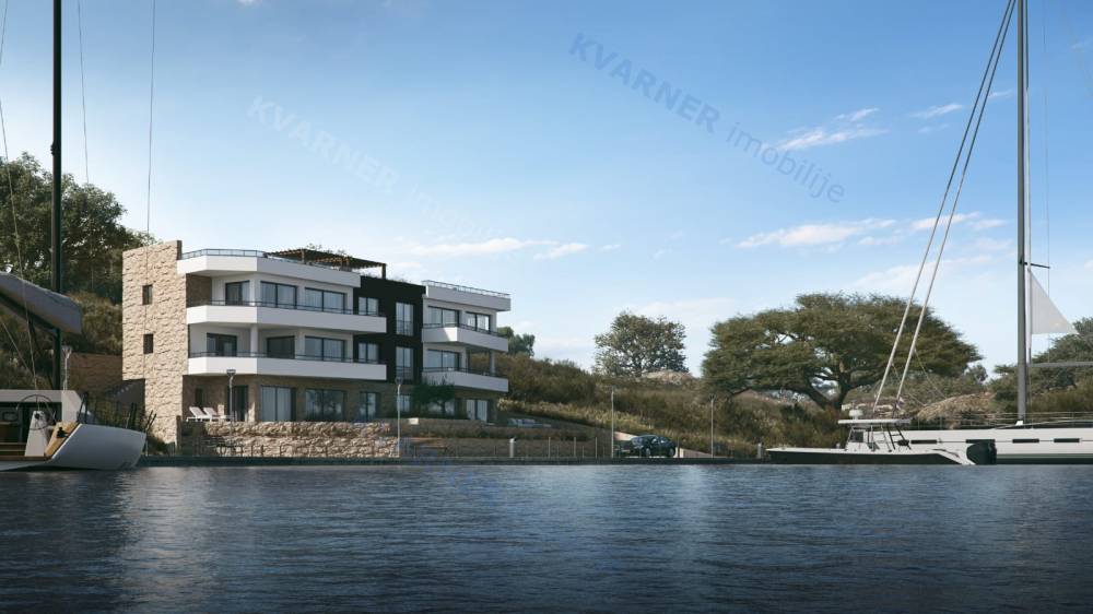 Impressive luxury apartment - First row by the sea!