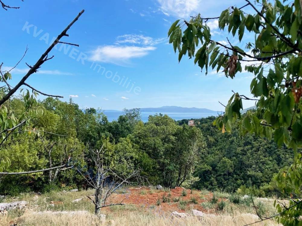Opatija - land with a view and a building permit!