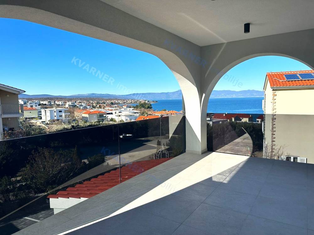 Apartment with a sea view, close to the sea! For sale in Malinska