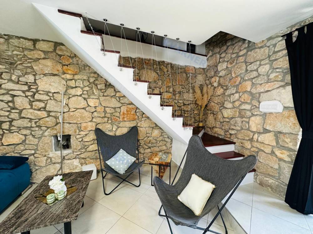 Krk - Rustic stone house with a pool in a quiet location!