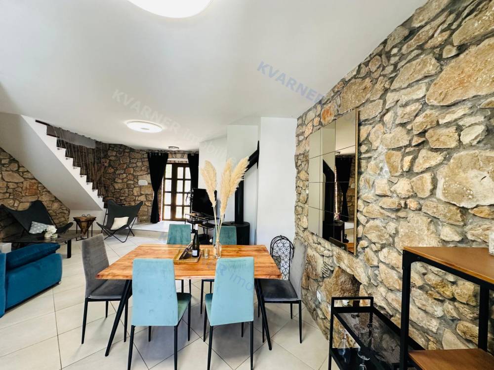 Krk - Rustic stone house with a pool in a quiet location!