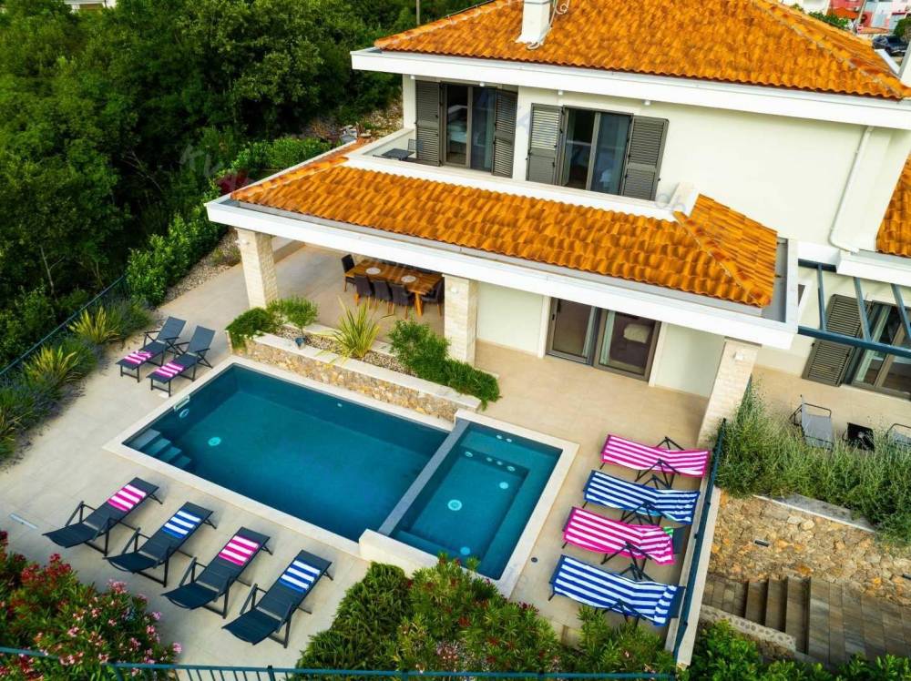 Eine idyllische Luxusvilla mit Swimmingpool! Umgebung von Malinska