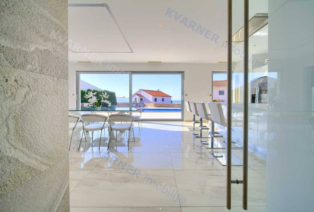 Krk - Exklusive Villa mit Pool und Meerblick!