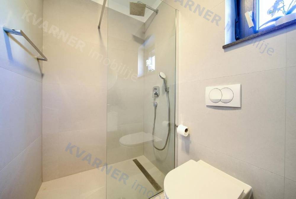 Malinska - Luxuriöse Maisonette-Wohnung mit Pool!