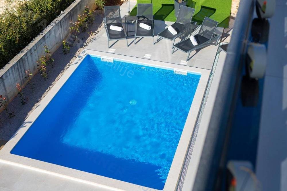 Malinska - Luxuriöse Maisonette-Wohnung mit Pool!