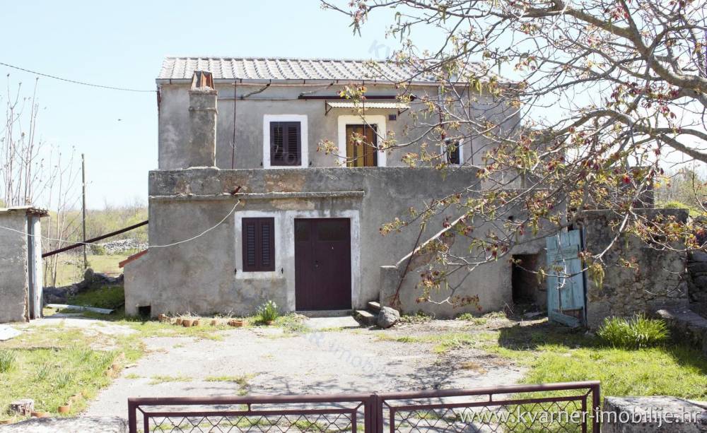 Nakup kamnite hiše na Hrvaškem / Kamnita hiša potrebna prenove z zemljiščem v velikosti 6.000 m²!!