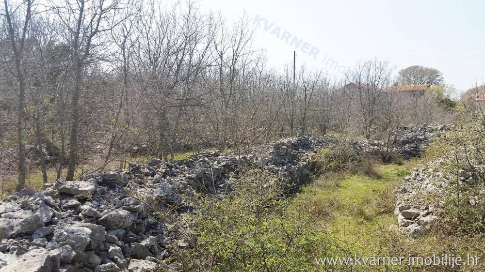 Nakup kamnite hiše na Hrvaškem / Kamnita hiša potrebna prenove z zemljiščem v velikosti 6.000 m²!!