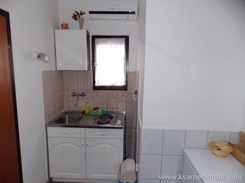 Semi-detached house in Kornić with 3 apartments and open sea view!!