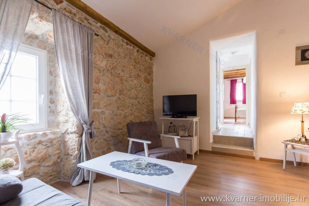 Renovated and furnished stone house in Vrbnik with two apartments and panoramic sea view!!