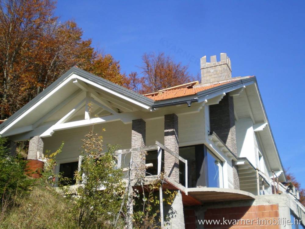 Haus in Kroatien- VILLa in den Bergen - Blick auf den SEE mit Helipad!