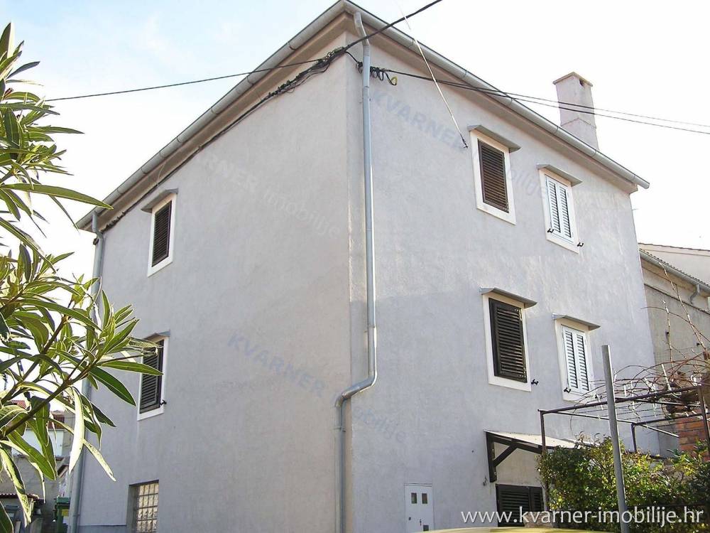 Real estates Punat for sale / Renovated stone house with small garden for sale in the center of Punat!!