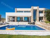 EXCLUSIVE!! New house of a modern project with panoramic sea view and pool