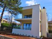 Njivice, neue Wohnung mit Aussicht, 300 m vom Strand entfernt, zu verkaufen Kvarner imobilije