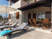 KRK - house with garden and swimming pool | Kvarner imobilije