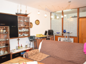 Zu verkaufen - ausgezeichnete Wohnung mit Meerblick in Njivice