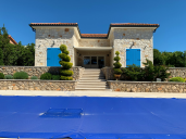 Luksuzna kamena vila sa bazenom, nadstrešnicom i pogledom na more! Malinska - otok Krk!