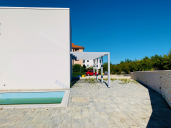Malinska - neues modernes Haus mit Pool!