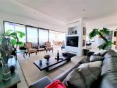 Exclusive!! Luxury living with sea view