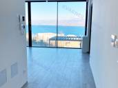 Luxury apartment in a new building with sea view!