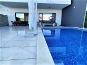Malinska - Luksuzna vila s bazenom, samo 150 m od plaže!