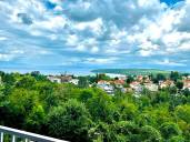Njivice, Apartment with a Sea View!