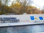 Zum Verkauf: Ein neues Haus mit Pool an einem ruhigen Ort!