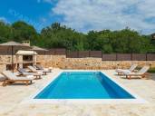 Stone villa with a garden and pool in a quiet location!