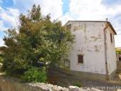 ONLY 100 M FROM THE BEACH!! Stone house for renovation in the center of Šilo with sea view and garden!