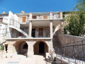 Kamnite hiše otok Krk prodaja / Kamnita hiša na mirni lokaciji z bazenom, tremi ločenimi stanovanji in panoramskim pogledom na morje!!